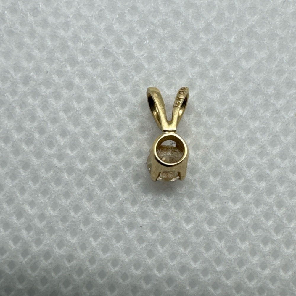 14k Yellow Gold Diamond Solitaire Pendant Round 4 Prong, 0.15 TCW, 0.24g - Picture 9 of 15